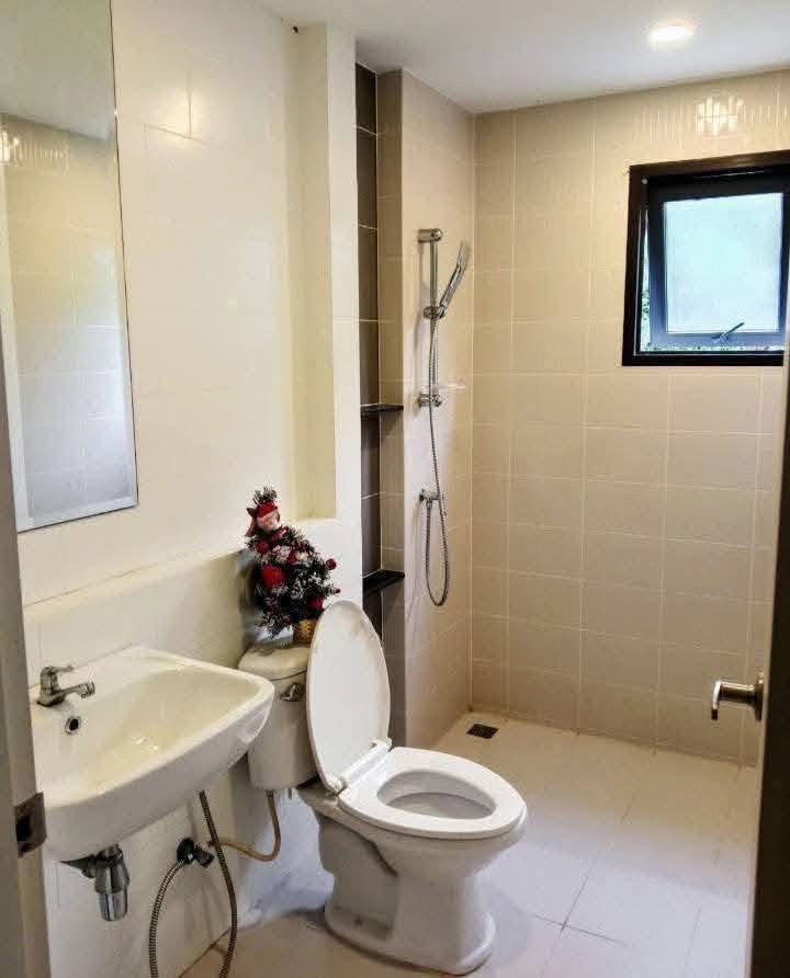 รูป 🏡✨ ให้เช่าบ้านเดี่ยวหรู Centro รามอินทรา – จตุโชติ 4 ห้องนอน 3 ห้องน้ำ บ้านแต่งครบ พรีเมียมทั้งหลัง | ทำเลติดคลับเฮาส์และสระว่ายน้ำ | - รูปที่ 7/11