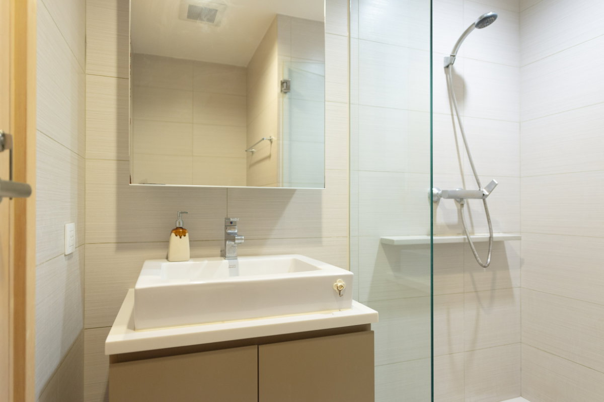 รูป SIRI at Sukhumvit 2 Bed แต่งครบมินิมอลญี่ปุ่น ห้องโปร่งรับลมวิวแม่น้ำทิศใต้ มีอ่างอาบน้ำ ห้องจริงสวยพร้อมเข้าอยู่ - รูปที่ 17/17