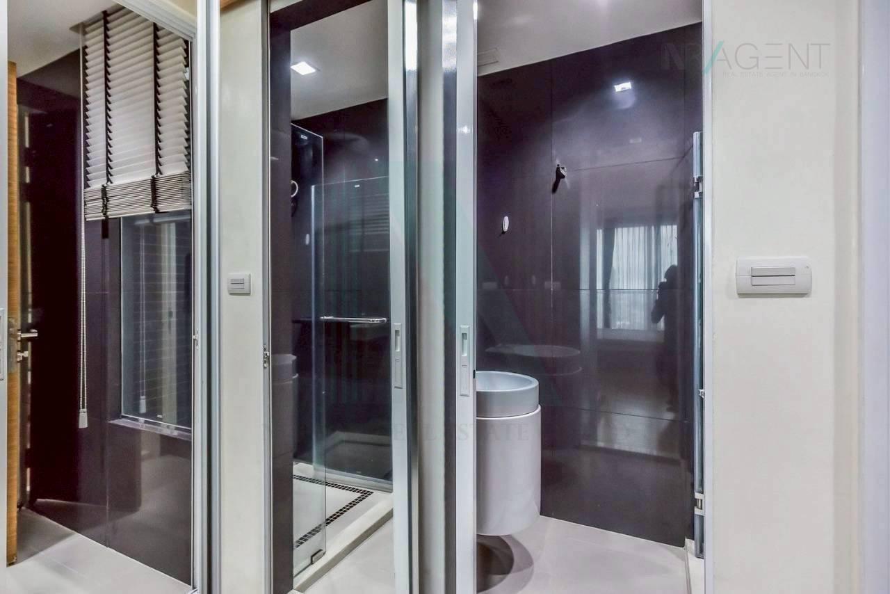 picture For Sell Condo RHYTHM PHAHOL - ARI Building 1, Floor 49,1 bed room, Room size 45 sqm - 7/8