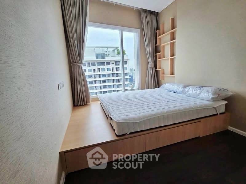picture High-Floor 2-BR 64 Sqm The Saint Residences, 100m to MRT Phahon Yothin (ID 3062069) - 3/7