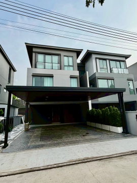 Luxury Semi-Detached House for Sale | Baan Klang Muang The Edition Yothin Phatthana | Fully Built-in | Move-in Ready | Exceptional Value