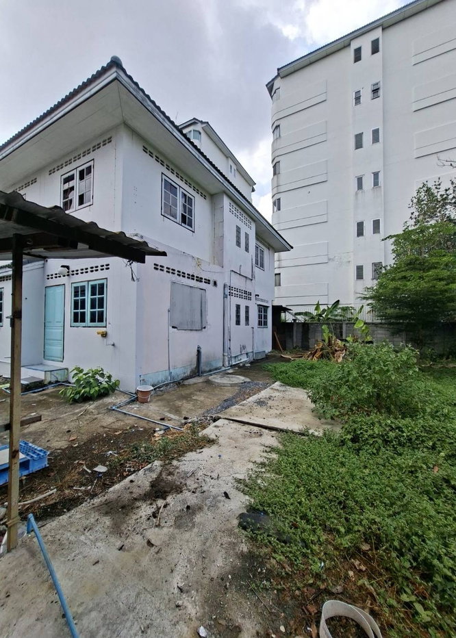 picture Single house for sale with land, Suan Luang District, Bangkok (On Nut - 4/5