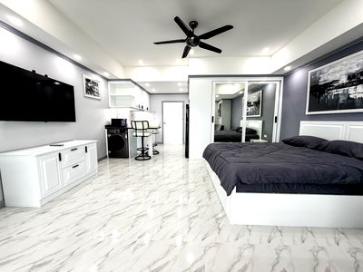 Condos for rent : Grand View Condo Studio for Rent Na Jomtien Beachfront