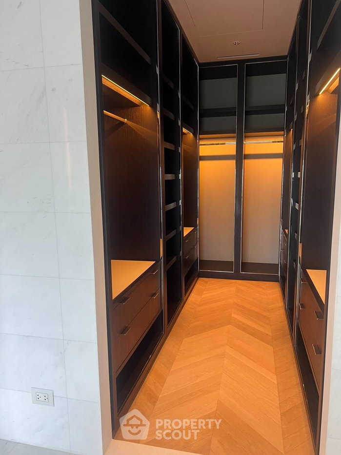 รูป คอนโด 2 ห้องนอน Four Seasons Private Residences Bangkok ชั้น 9 ใกล้ BTS สะพานตากสิน (ID 3044601) - รูปที่ 6/7