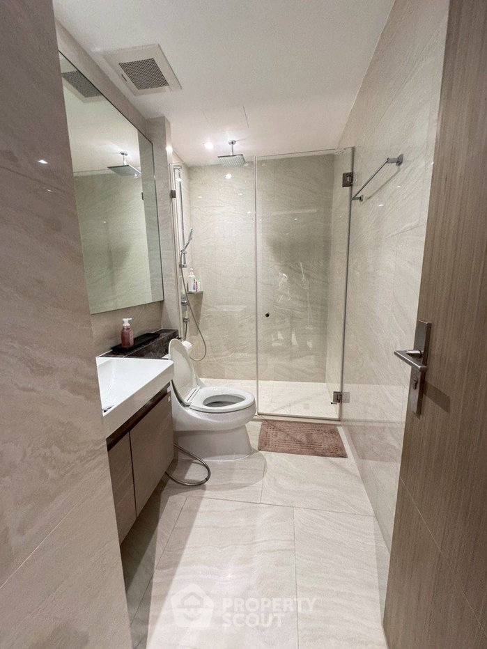 picture High-Floor 2-BR 75 Sqm Ashton Silom, 300m to BTS Chong Nonsi (ID 3062321) - 10/17