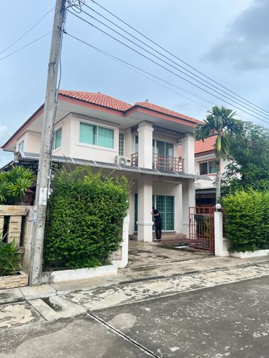 ขายบ้านเดี่ยว 3 ห้องนอน 180 ตร.ม. 45.9 ตร.ว. คริสตัล ฉลองกรุง
