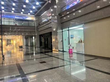 picture Work Smarter in a 172.57 SQ.M. Office Steps from BTS Krung Thon Buri - 2/4