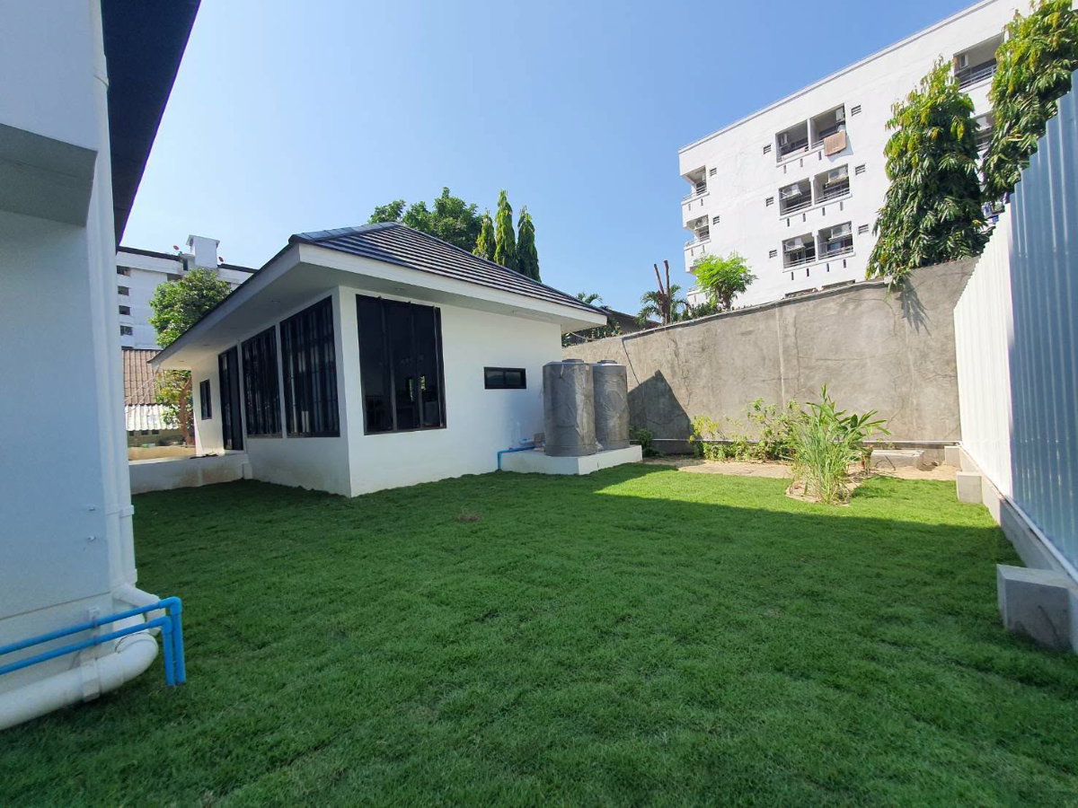 picture WS8020 ✨ Luxury Pool Villa for rent from only 350,000 THB/month | Near BTS Bang Chak - 4/14