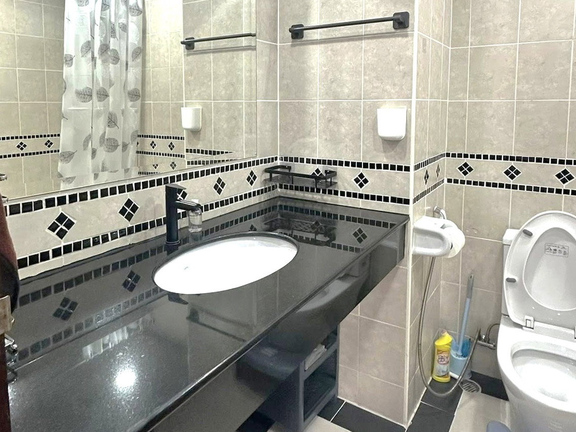 picture Royal Hill Resort Condo for Rent 2Bedroom Thappraya Road - 7/8