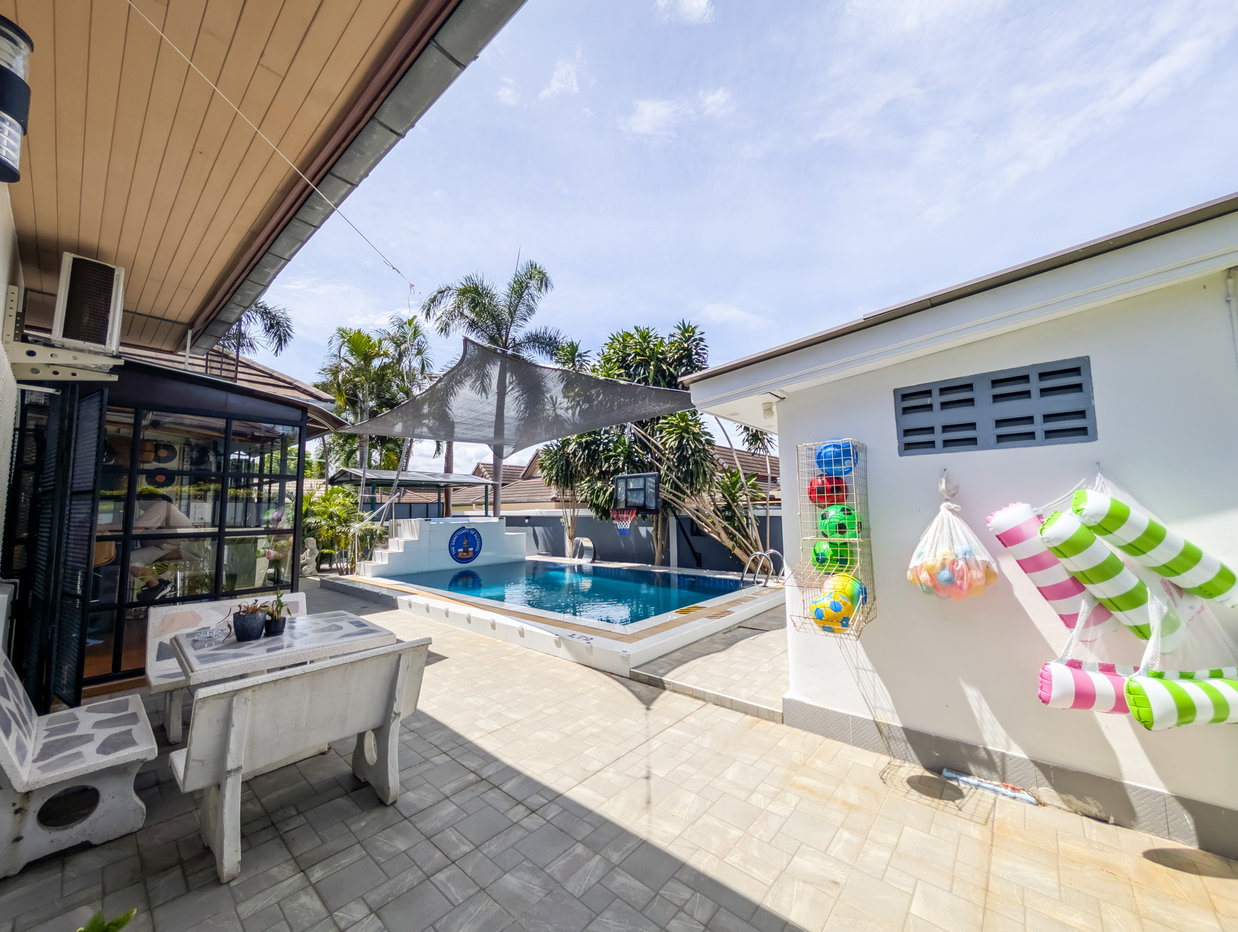 picture Stylish Pool Villa for Sale Chaiyaphruek East Pattaya - 18/21