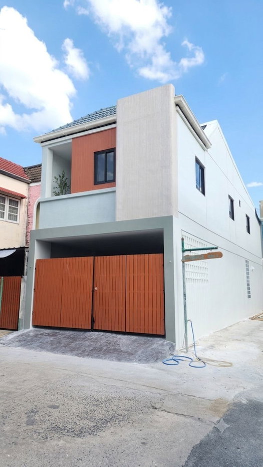 รูป 🏡✨ บ้านรีโนเวทใหม่ พร้อมเข้าอยู่ 📍 หมู่บ้านรุ่งเจริญ โชคชัย 4 ซอย 3 ทำเลโชคชัย 4 ซอย 3 เดินถึงรถไฟฟ้าได้! - รูปที่ 7/19
