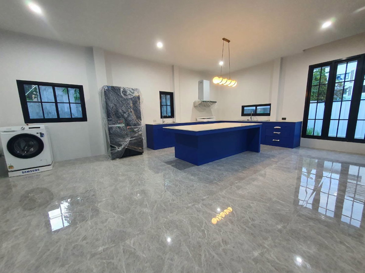 picture WS8020 ✨ Luxury Pool Villa for rent from only 350,000 THB/month | Near BTS Bang Chak - 6/14