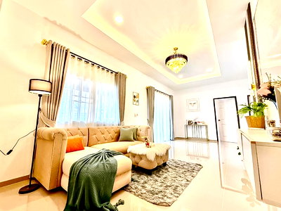 Houses for sale Bang Lamung Chonburi : Luxury House for Sale 3 Bedroom Khao Noi East Pattaya