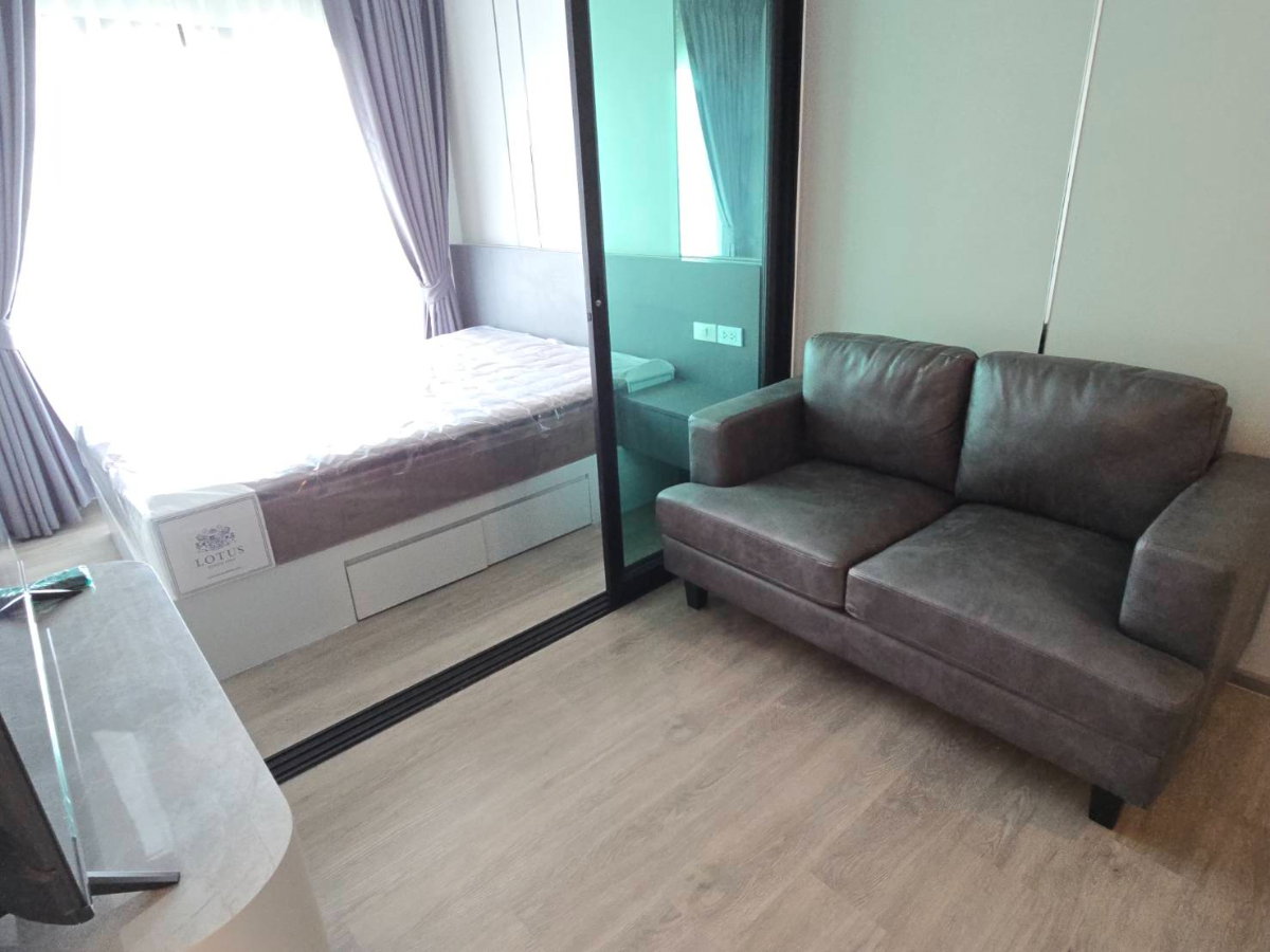 picture Brand-New Room, Modern Design, 33rd Floor — Regent Home Wutthakat - 7/20