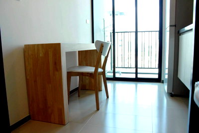 คอนโดให้เช่า : ด่วนให้เช่า คอนโด The Base Park East ห้องสวย ราคาพิเศษสุด