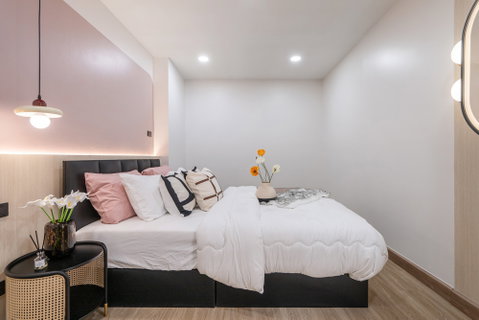 R276 🏙️ Condo for sale: D.D. Tower, large 2-bedroom unit, near MRT Huai Khwang 🔥Selling for only 2,999,000 baht