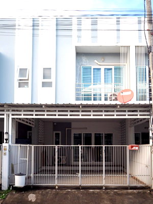 Townhouses for rent Far Eastern University : Townhome for Rent | Near Sarasas Lanna School, Makro & Big C Mae Hia, Chiang Mai
