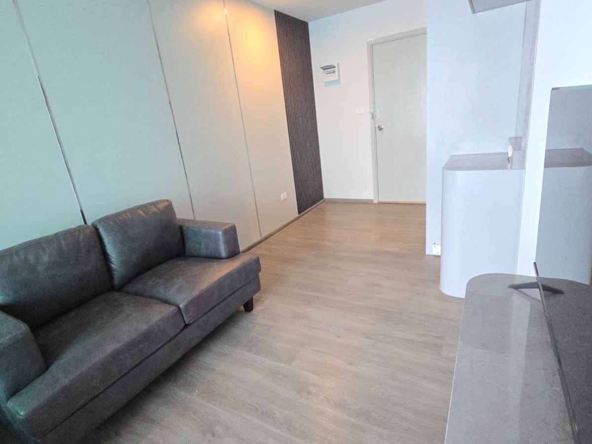 picture Brand-New Room, Modern Design, 33rd Floor — Regent Home Wutthakat - 15/20
