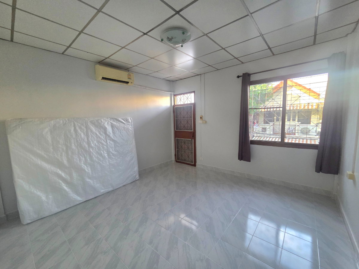 picture TOWNHOUSE For rent Sukumvit93 Onnut44 road - 10/11