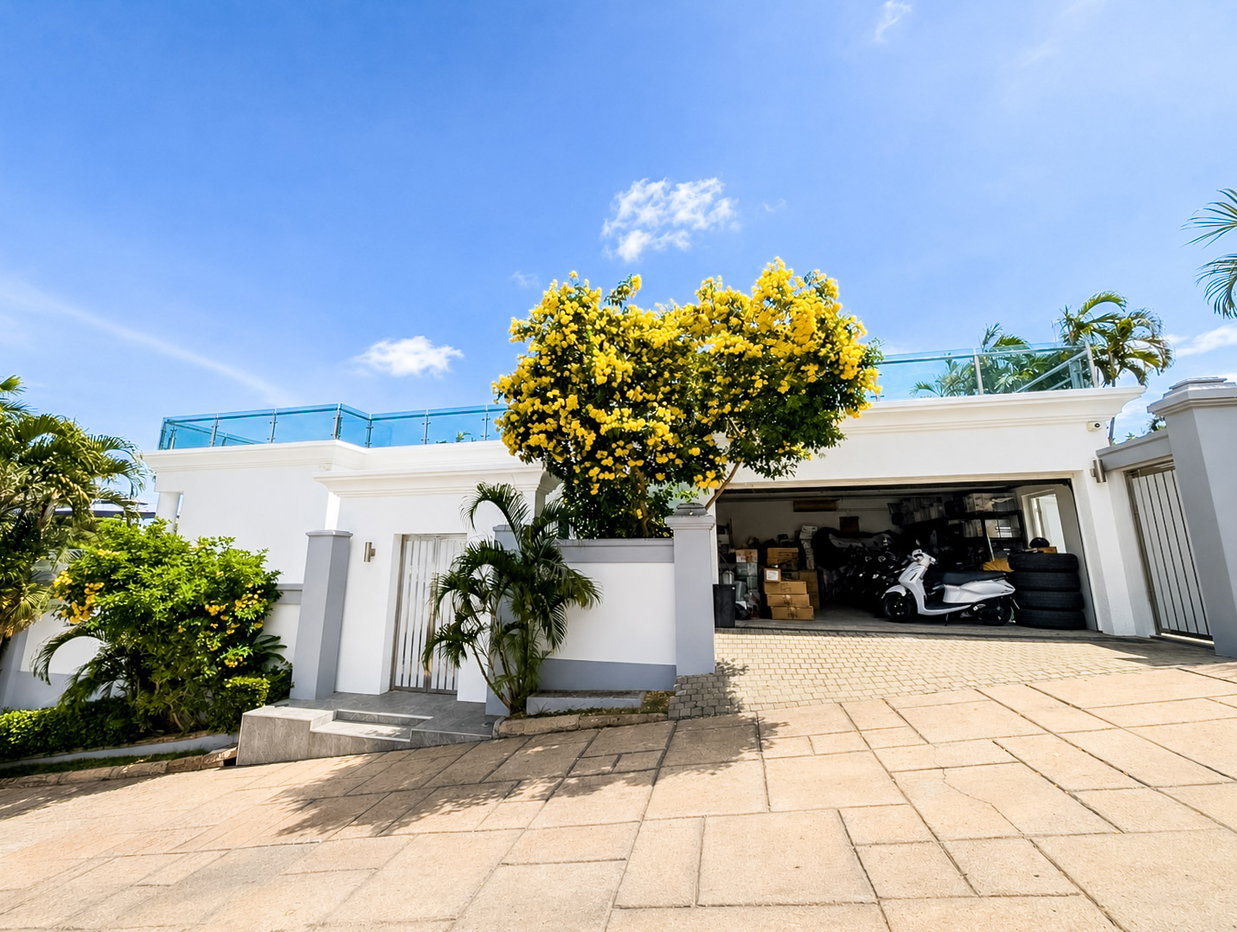 picture Luxury Sea View Villa for Sale East Pattaya with Sunset Views - 25/27