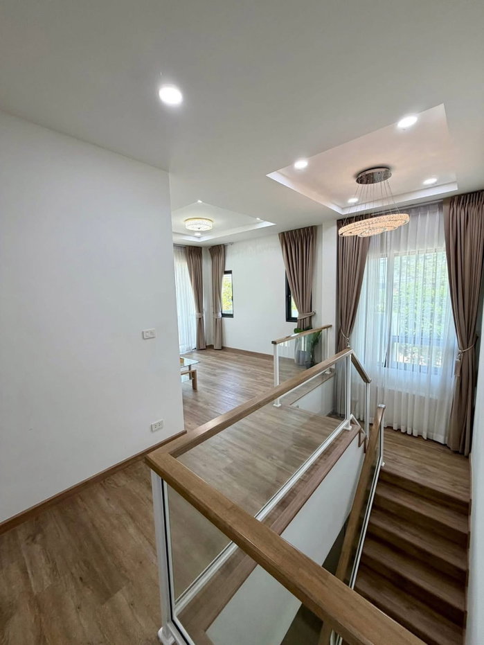 รูป 🏡 ให้เช่าบ้านเดี่ยวหรู บ่อวินพร้อมอยู่ 💰 ค่าเช่า 60,000 บาท/เดือน 💰 ราคาขาย 8,500,000 บาท - รูปที่ 10/15