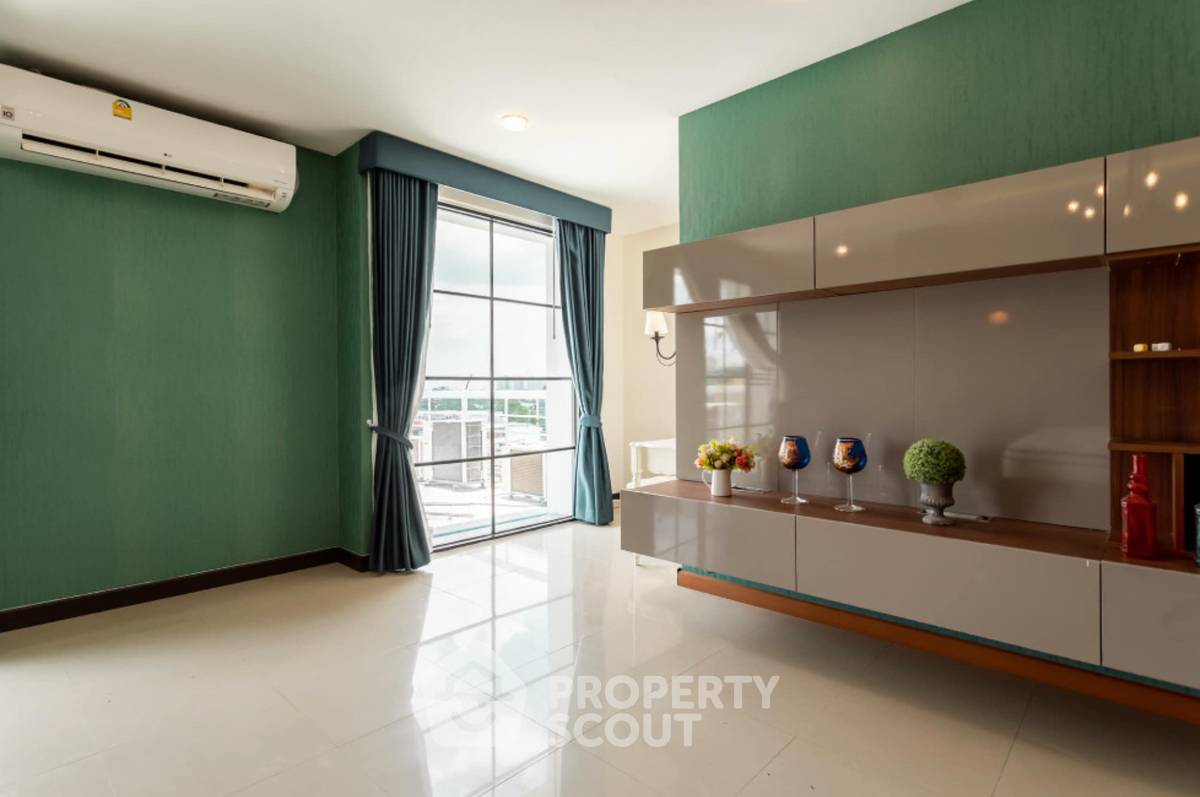 รูป คอนโด 3 ห้องนอน ขนาด 280 ตร.ม. ที่ชัยพฤกษ์ เพลส ใกล้ BTS เอกมัย 300 ม. (เลี้ยงสัตว์ได้) (ID 2471571) - รูปที่ 22/35