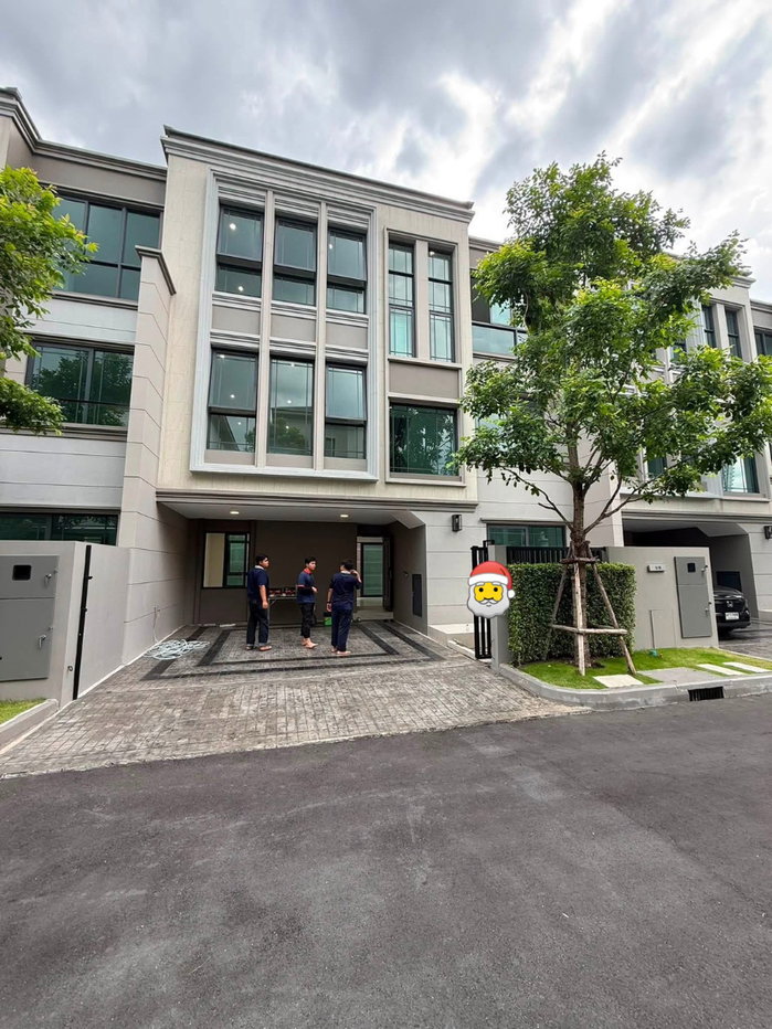 รูป 🏡✨ ให้เช่าบ้านใหม่ Baan Klang Muang Classe Ratchayothin 3 ห้องนอน 4 ห้องน้ำ เพียง 500 เมตรจาก BTS พหลโยธิน 24 - รูปที่ 1/7