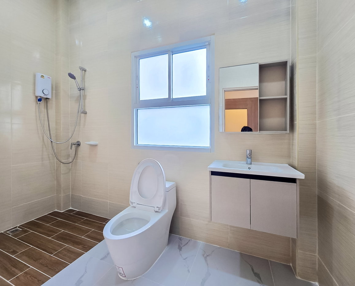 รูป Renovated Pool Villa for Sale Mabprachan East Pattaya - รูปที่ 14/17