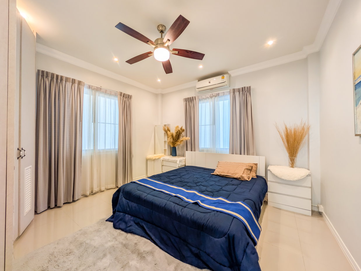 picture Pool Villa for Sale Huay Yai East Pattaya Fully Furnished - 9/25