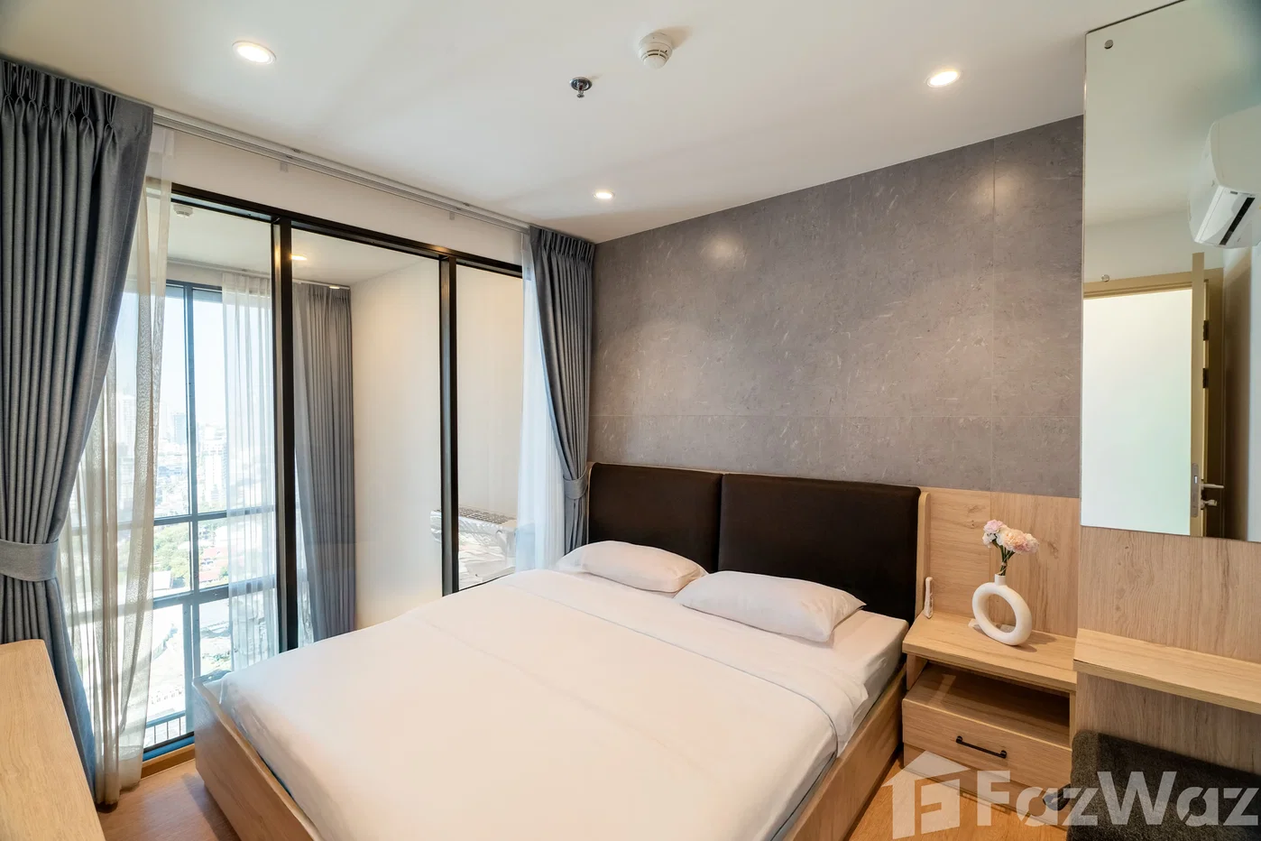 picture High-Floor Duplex 1BR with Tenant | Skyline View | Tenanted Current ROI 6%, Contact us Now! 5926526 - 3/13