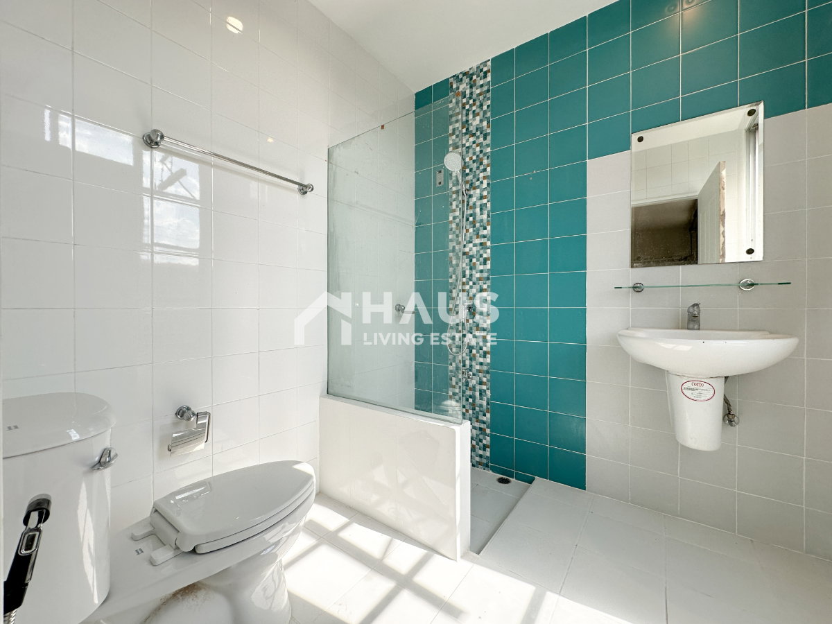 picture Baan Klang Mueang The Paris Ratchavipha / 4 Bedrooms #TPCC069 - 19/30