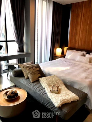 Condos for rent : High-Floor 1-BR Condo At Noble Ploenchit, 100m to BTS Phloen Chit (ID 2001418)