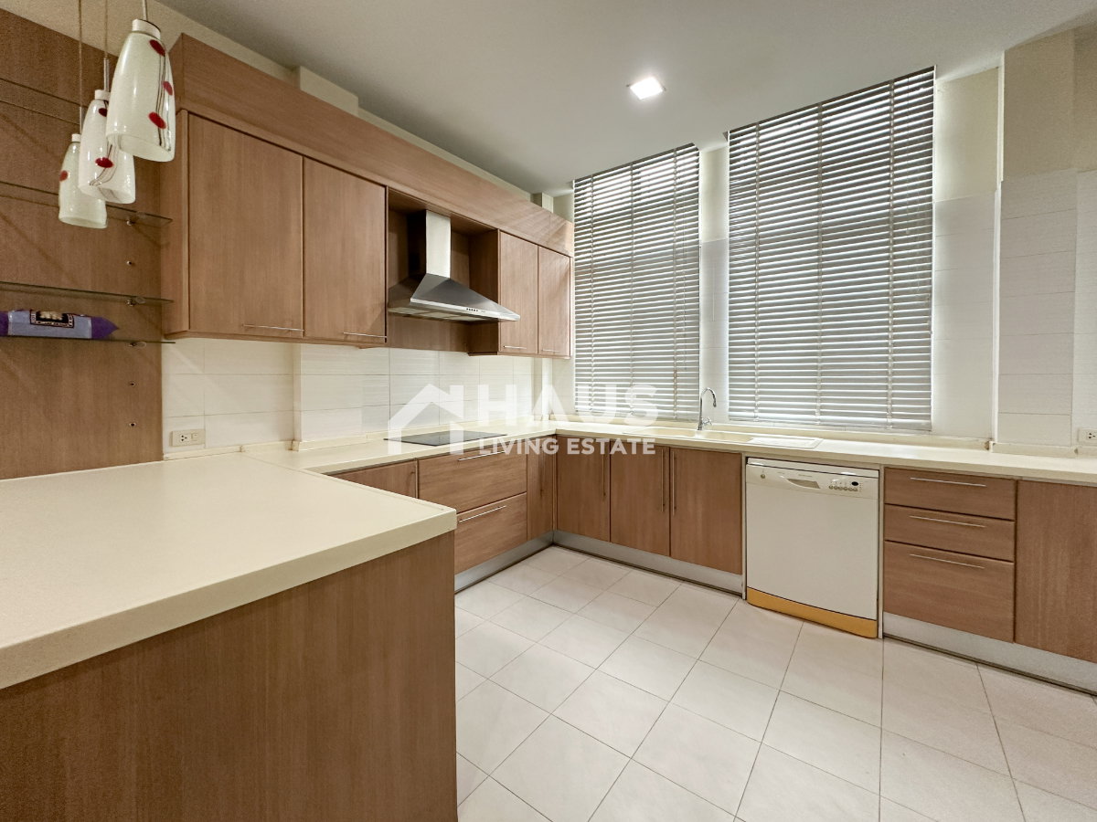 picture Baan Klang Mueang The Paris Ratchavipha / 4 Bedrooms #TPCC070 - 8/32