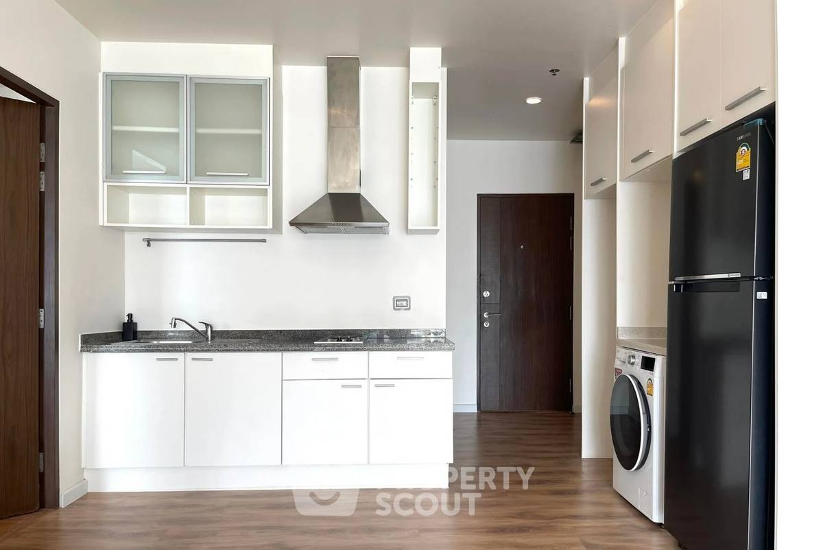 รูป คอนโด 1 ห้องนอน 73 ตร.ม. ชั้น 15 ที่ The Trendy Condominium ใกล้ BTS นานา 200 ม. (ID 3062154) - รูปที่ 3/10