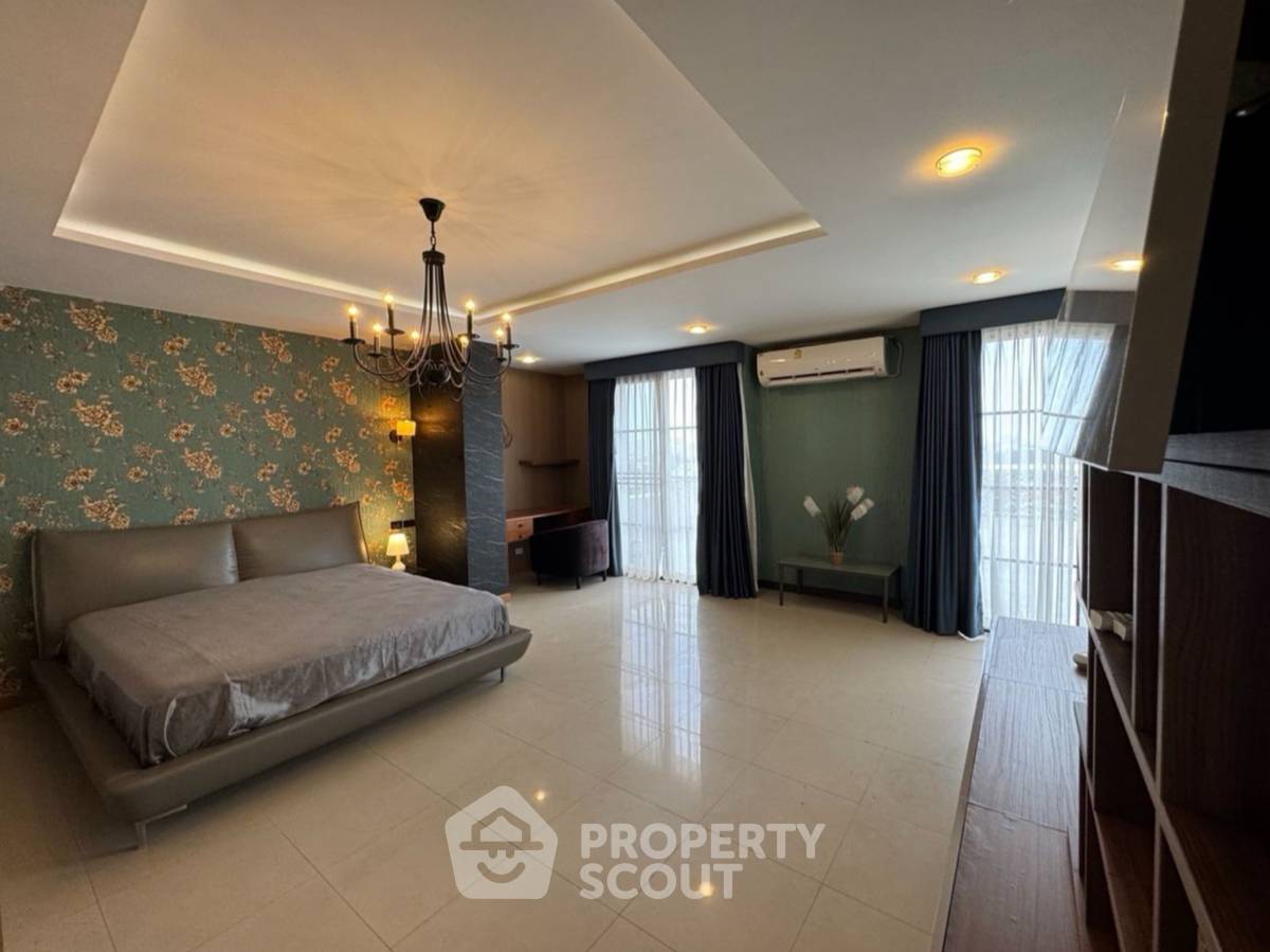 รูป คอนโด 3 ห้องนอน ขนาด 280 ตร.ม. ที่ชัยพฤกษ์ เพลส ใกล้ BTS เอกมัย 300 ม. (เลี้ยงสัตว์ได้) (ID 2471571) - รูปที่ 11/35