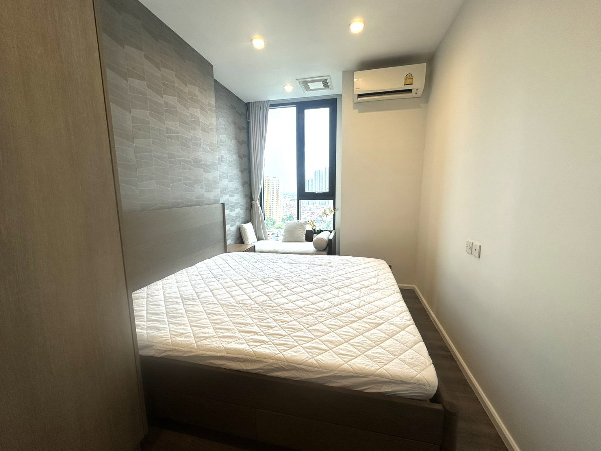 รูป For rent Whizdom Essence พร้อมเฟอร์และเครื่องใช้ไฟฟ้า ชั้นสูง ขนาด 33.84 sq.m. 1 bedroom @20,000 Baht - รูปที่ 5/10