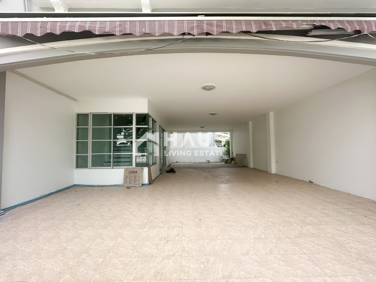 picture Baan Klang Mueang The Paris Ratchavipha / 4 Bedrooms #TPCC069 - 21/30