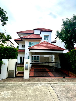 เช่าบ้านเดี่ยว กรุงเทพมหานคร : 🏡✨ ให้เช่าบ้านเดี่ยว 3 ชั้น โครงการคุณภาพ – วิลล่า นครินทร์  📍 ติดถนนสุขาภิบาล 2 ทำเลดีเดินทางสะดวก เชื่อมต่อ อ่อนนุช ศรีนครินทร์ ลาดกระบัง