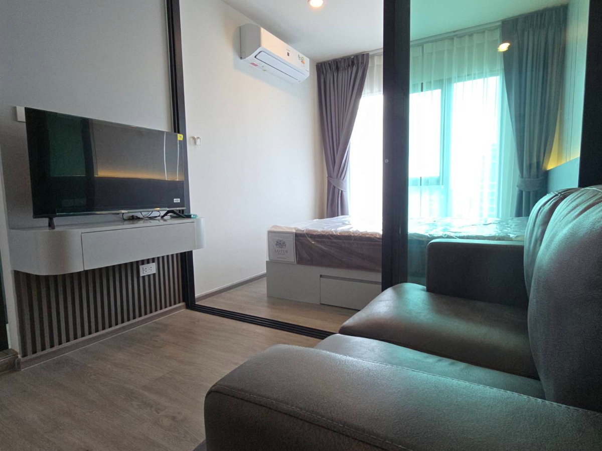 picture Brand-New Room, Modern Design, 33rd Floor — Regent Home Wutthakat - 6/20