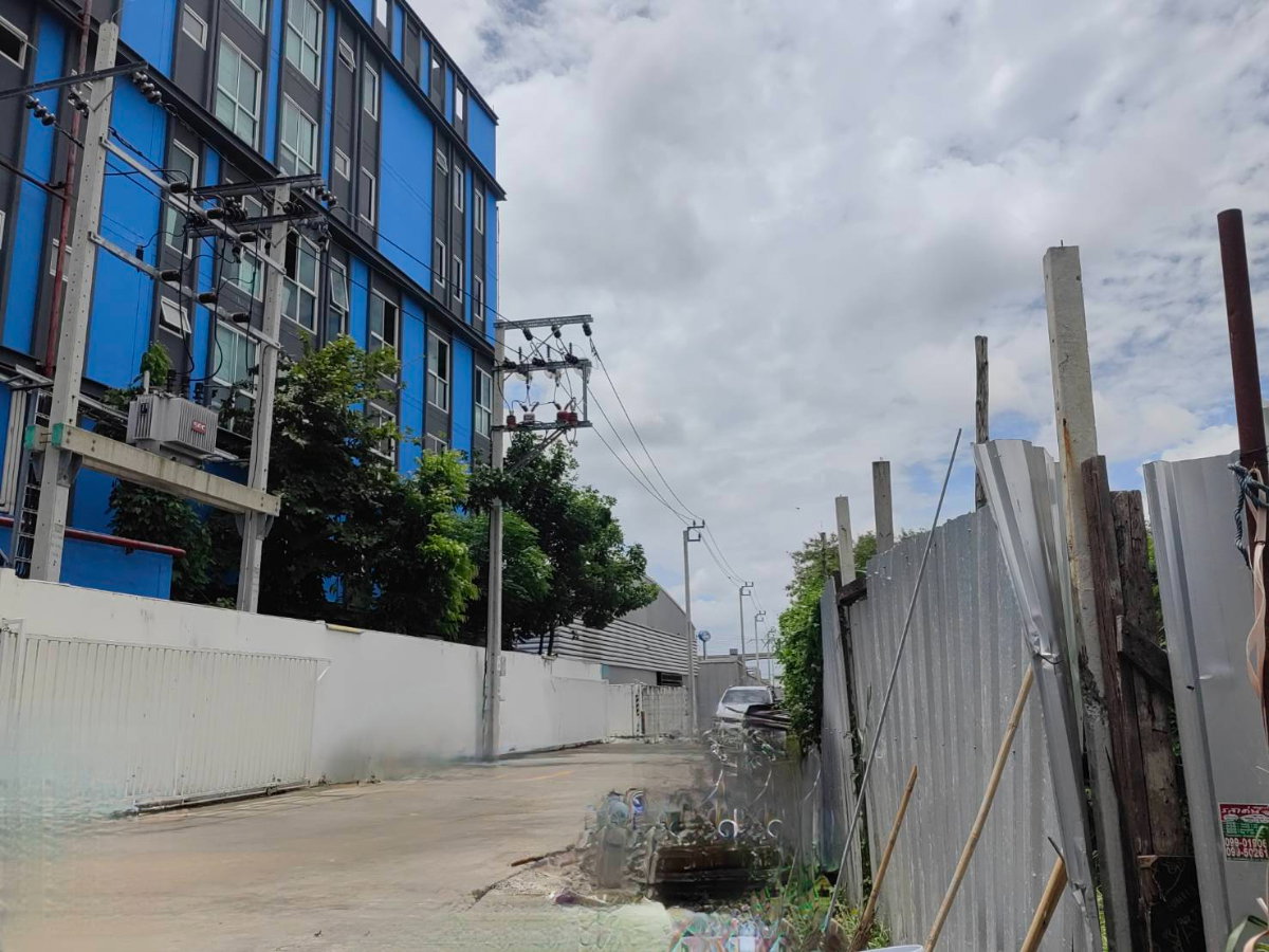 รูป ขายที่ดิน 91ตรว. ซอยเทพสง่า ถนนศรีนครินทร์48 ใกล้ MRTสถานีศรีอุดม ที่ดินอยู่ในซอยเทพสง่า ปากซอยเป็นโชวรูมรถ MG - รูปที่ 3/5