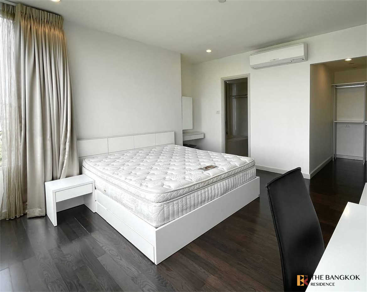 picture Move-in Ready, Just Bring Your Stuff Watermark Chaophraya River - 9/10