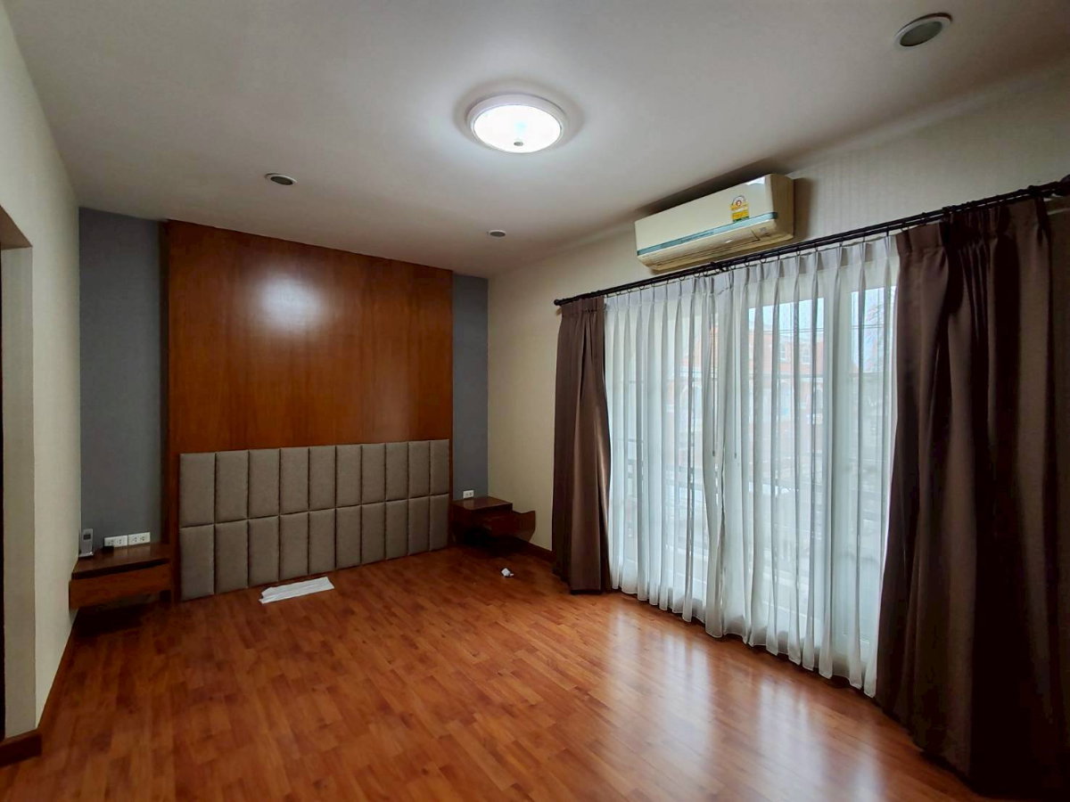 รูป 333AGKI บ้านแบบนี้ในโซนลาดพร้าว หาไม่ได้บ่อย!    Casa City ลาดพร้าว ทาวน์โฮม 3 ชั้น  - รูปที่ 7/10