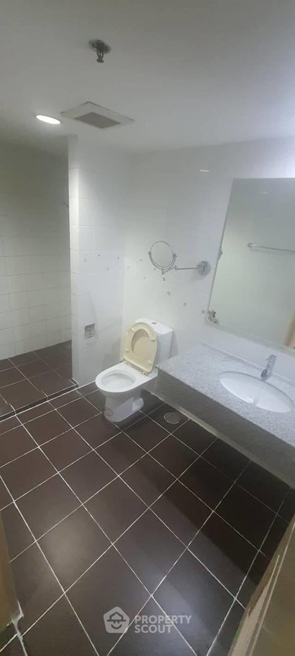 picture 1-BR 46.9 Sqm Condo At The Master Sathorn Executive, 200m to BTS Krung Thon Buri (ID 884008) - 7/8