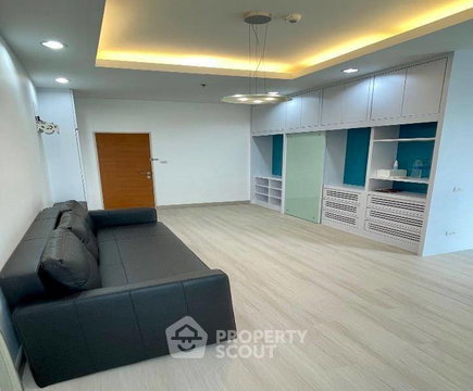 High-Floor 2-BR 100 Sqm At Supalai Park Kaset Near BTS (ID 1176878)