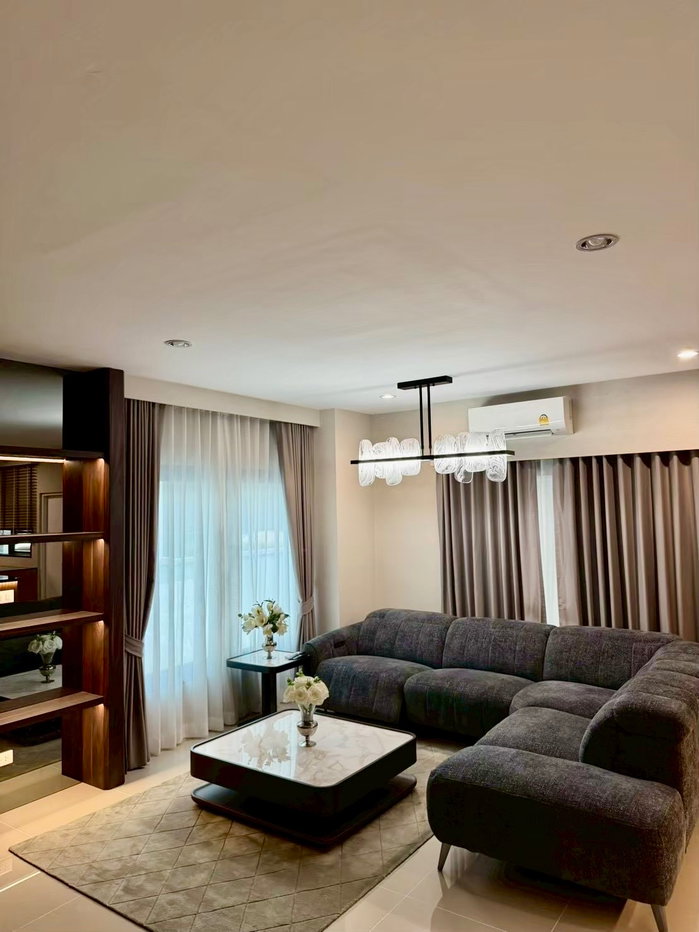 รูป ขายบ้านหรู Baan Klang Muang The Edition โยธินพัฒนา ราคาพิเศษ ขายขาดทุน ฟรี Built-in ทั้งหลัง มูลค่ากว่า 3.8 ล้านบาท บ้านพร้อมเข้าอยู่ - รูปที่ 8/28