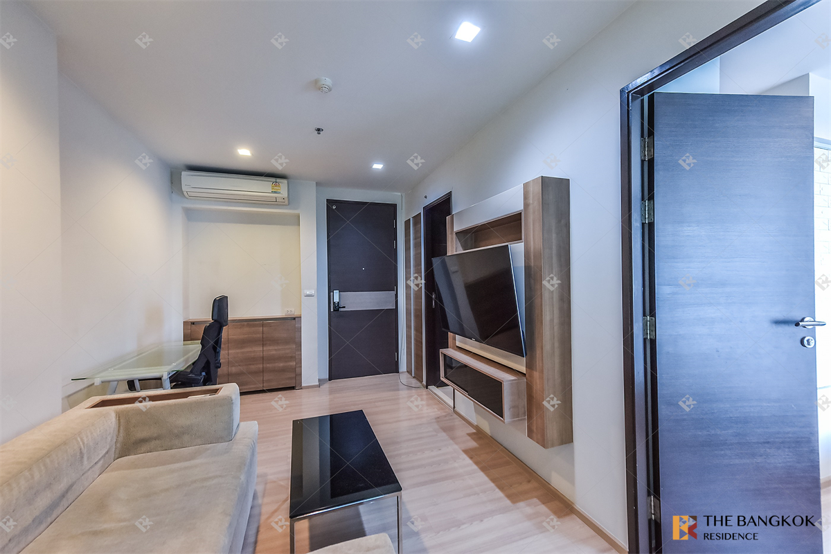 picture Fits All Lifestyles RHYTHM Sathorn near BTS Saphan Taksin - 10/10