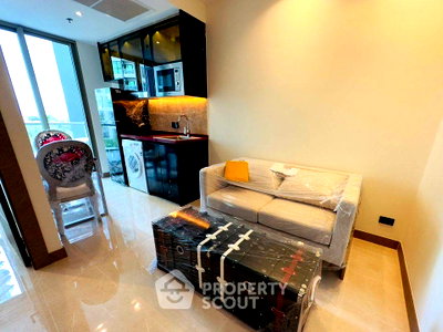 Condos for sale : 1-BR 27 Sqm Condo For Sale At The Riviera Ocean Drive, Jomtien (ID 1224235)