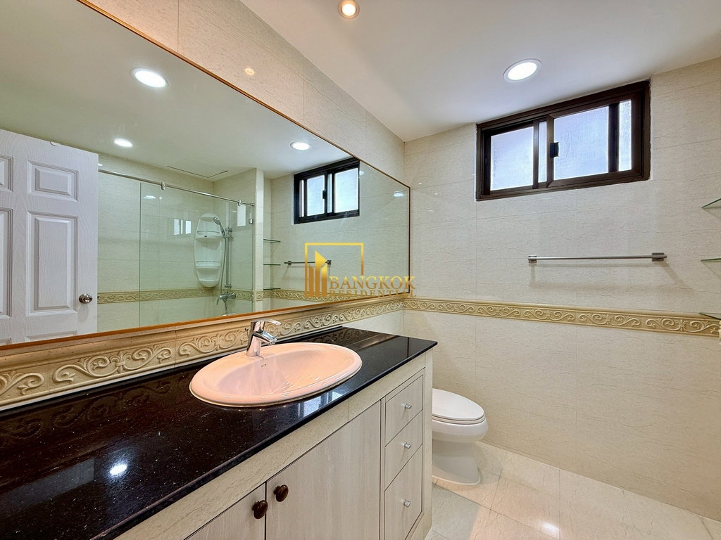 รูป Grand Ville House 1 | Fantastic 3 Bed Condo in Phrom Phong - BR9117CD - รูปที่ 18/32