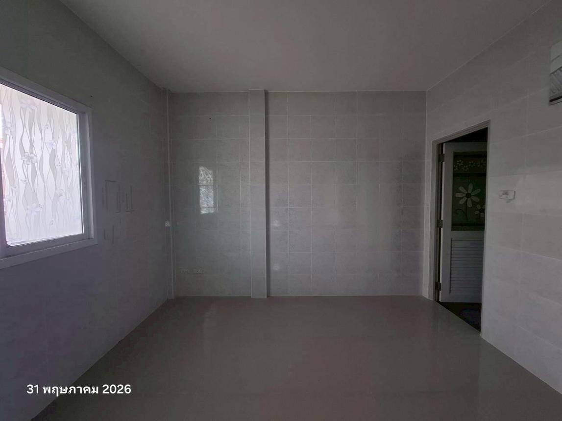 picture TOWN HOUSE 25.7 Sq.w. Phanat Nikhom Chonburi for 1.6M - 20/28