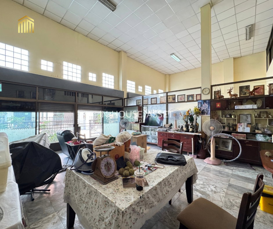 รูป ขายบ้านเดี่ยว 3 ชั้น 60 ตร.ว. ห้วยขวาง ซ.ประชาอุทิศ3 ใกล้ MRTห้วยขวาง ต่อเติมเต็มพื้นที่ ทำเลดีมาก - รูปที่ 4/28